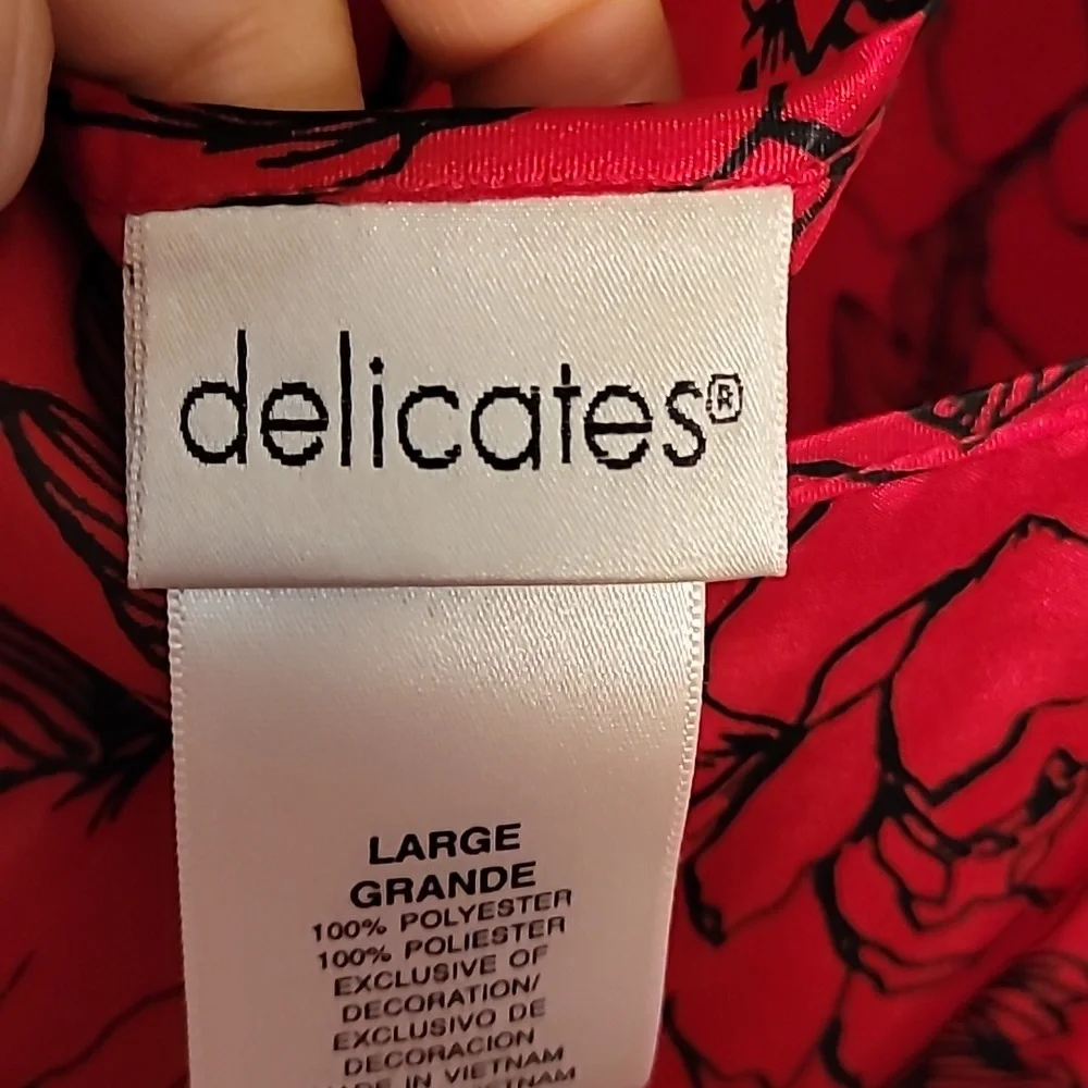 Delicates Whimsical Dark Floral Nigthgown Sz L Feminine Romantic